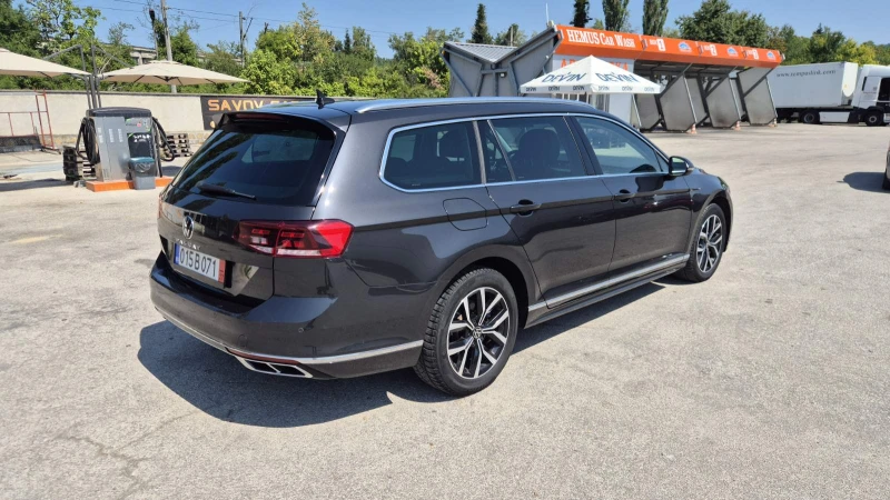 VW Passat 2.0TDI R-Line, снимка 3 - Автомобили и джипове - 52367864