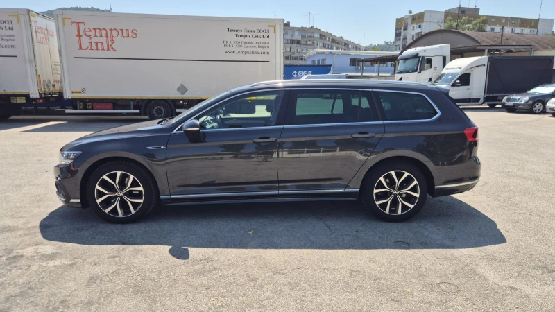 VW Passat 2.0TDI R-Line, снимка 6 - Автомобили и джипове - 52367864
