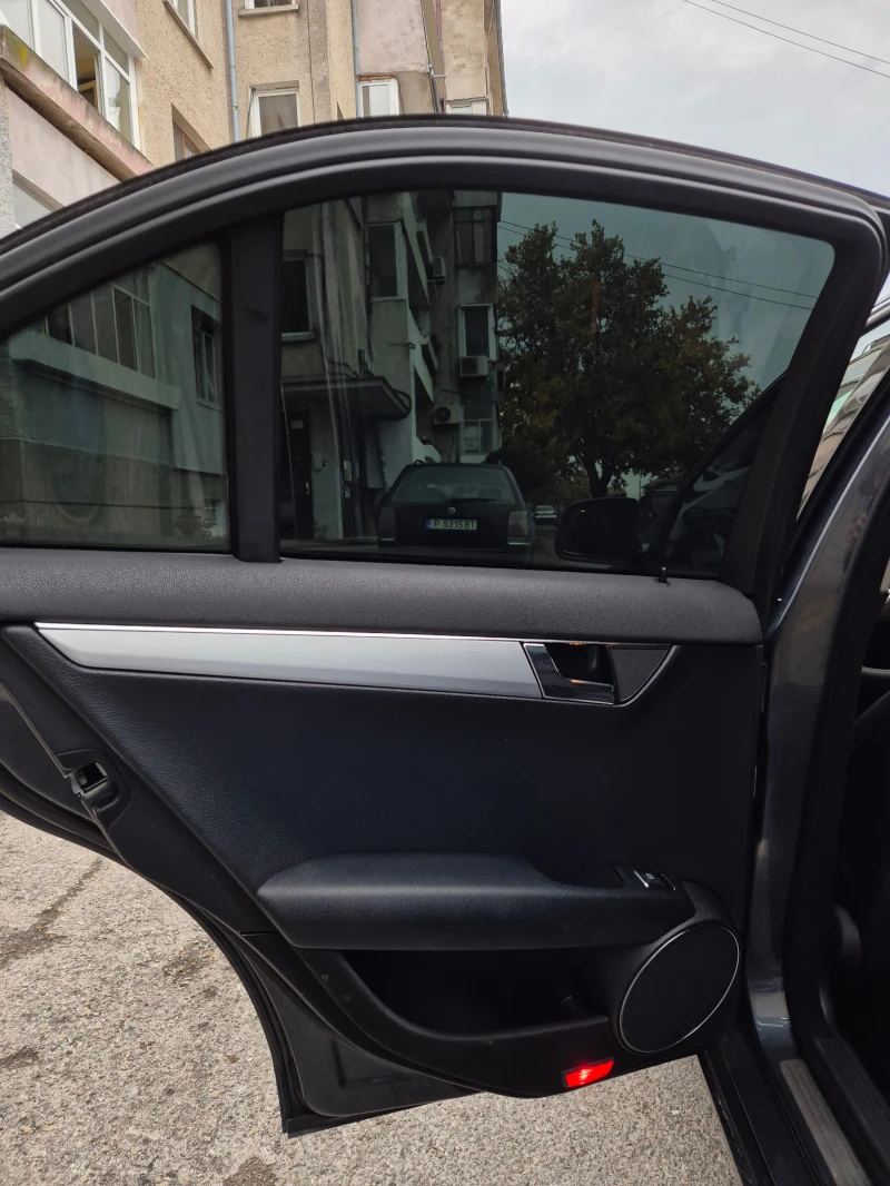 Mercedes-Benz C 180 1.8 kompressor, снимка 14 - Автомобили и джипове - 52356992