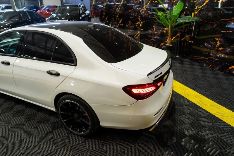 Mercedes-Benz E 220 D FULL AMG LINE FACELIFT BURMEISTER ЛИЗИНГ 100%, снимка 6 - Автомобили и джипове - 53092104