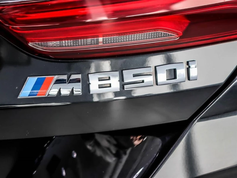 BMW 850 8 Series xDrive Coupe С РЕГИСТРАЦИЯ & АВТО КРЕДИТ, снимка 4 - Автомобили и джипове - 53289750