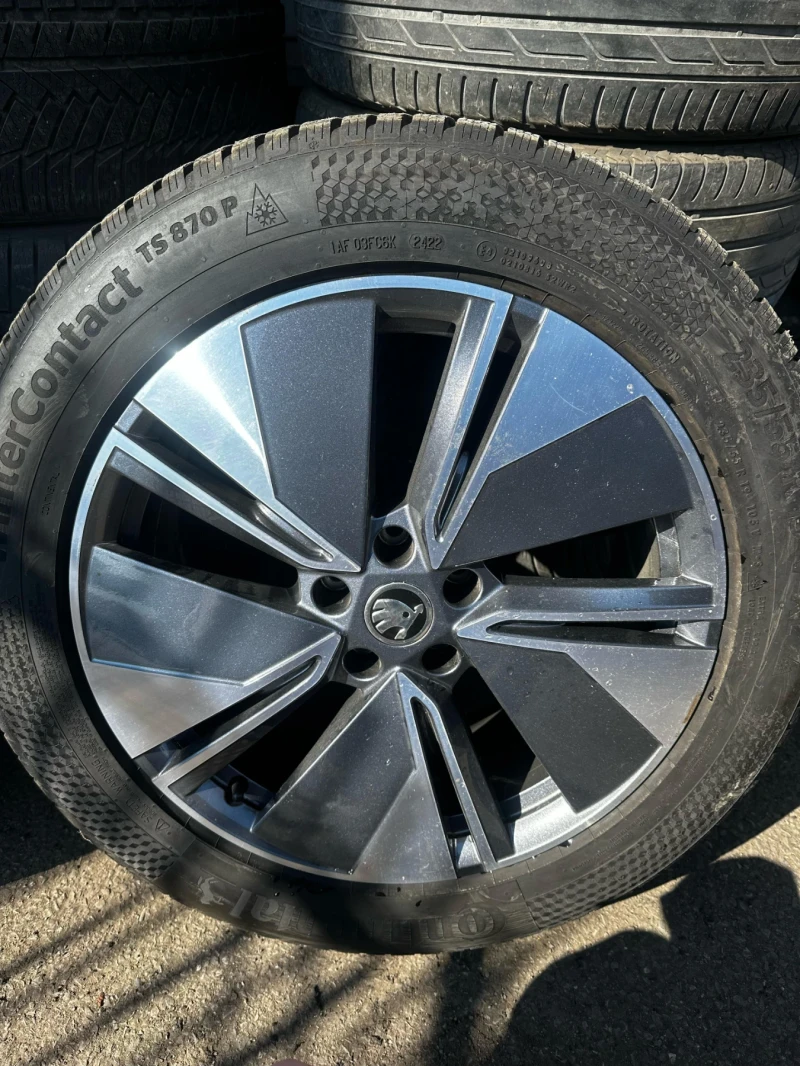 Skoda Enyaq - 65000 лв. - 72839460 | Car24.bg