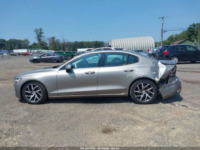 Volvo S60  - изображение 8