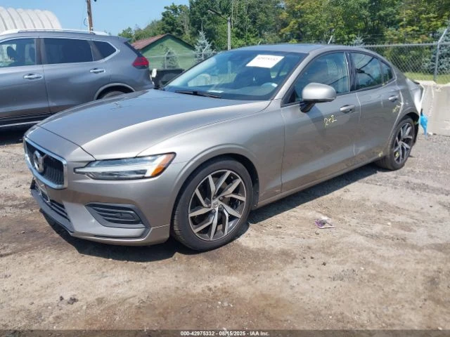 Volvo S60  - изображение 3
