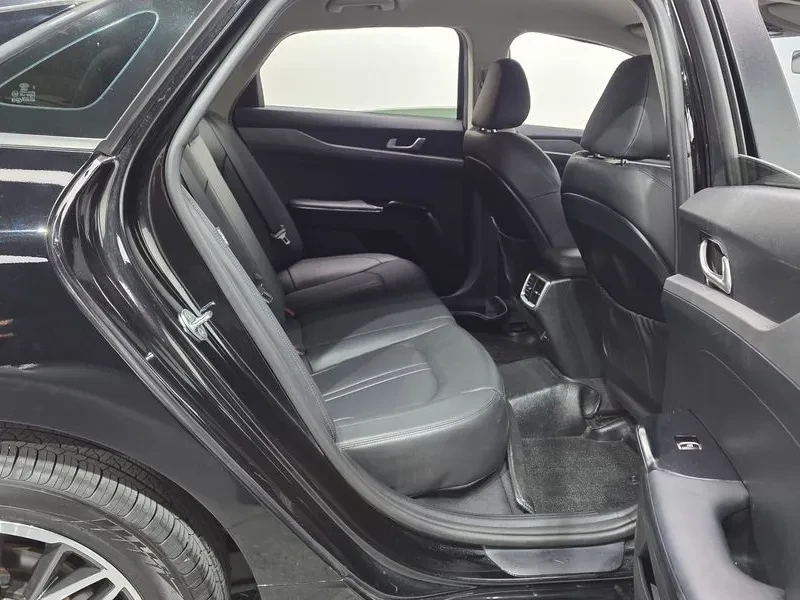 Kia K5 2.0 Prestige, снимка 12 - Автомобили и джипове - 54999886