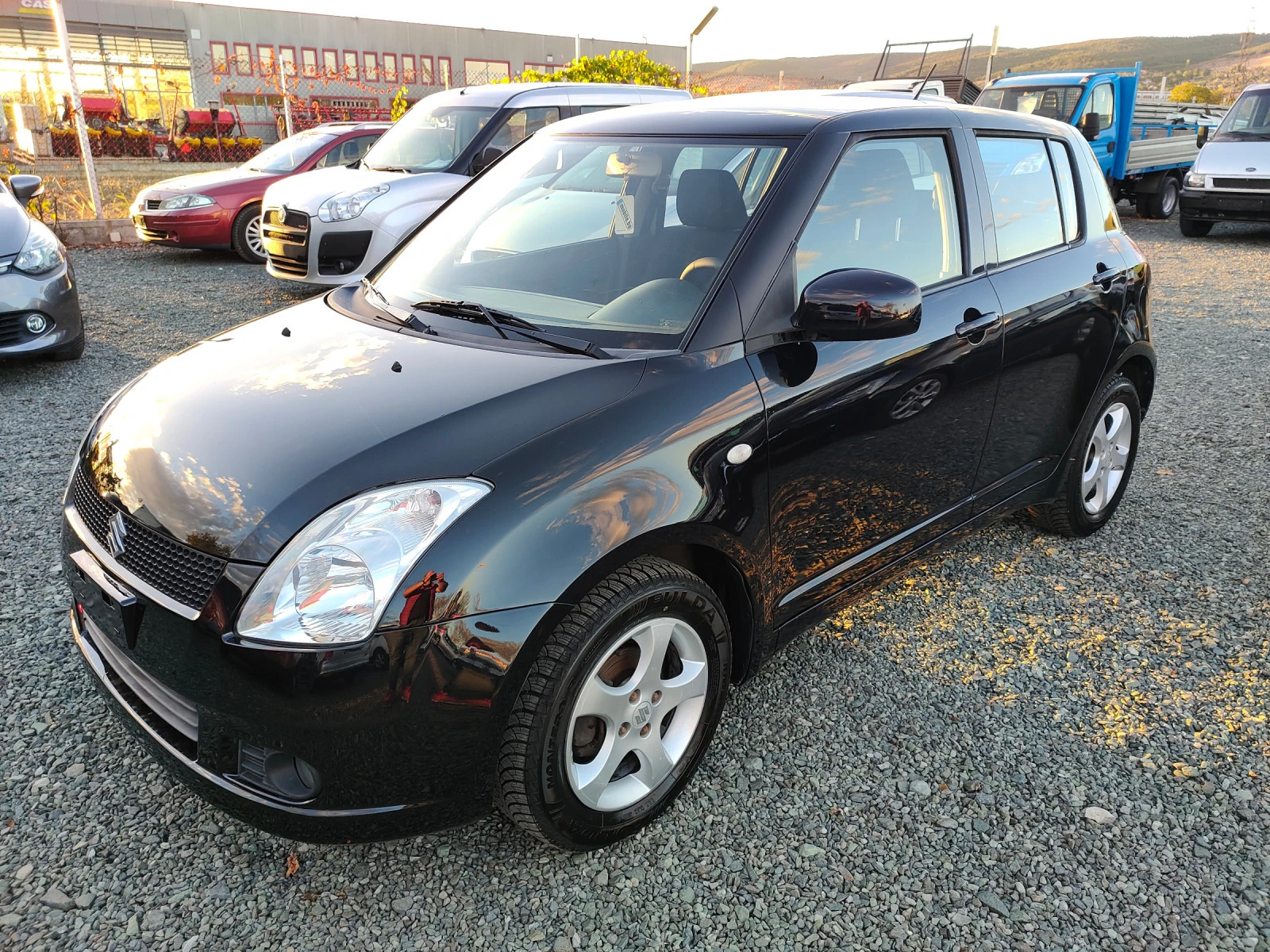 Suzuki Swift 1.3 I.  4x4 , снимка 1
