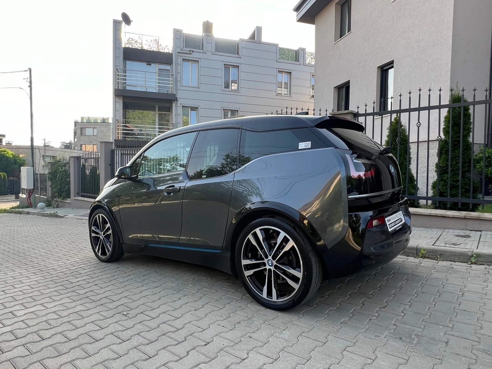 BMW i3 НАЛИЧНА-S -120 Аh-CAMERA-LED-ТЕРМОПОМПА  - изображение 3