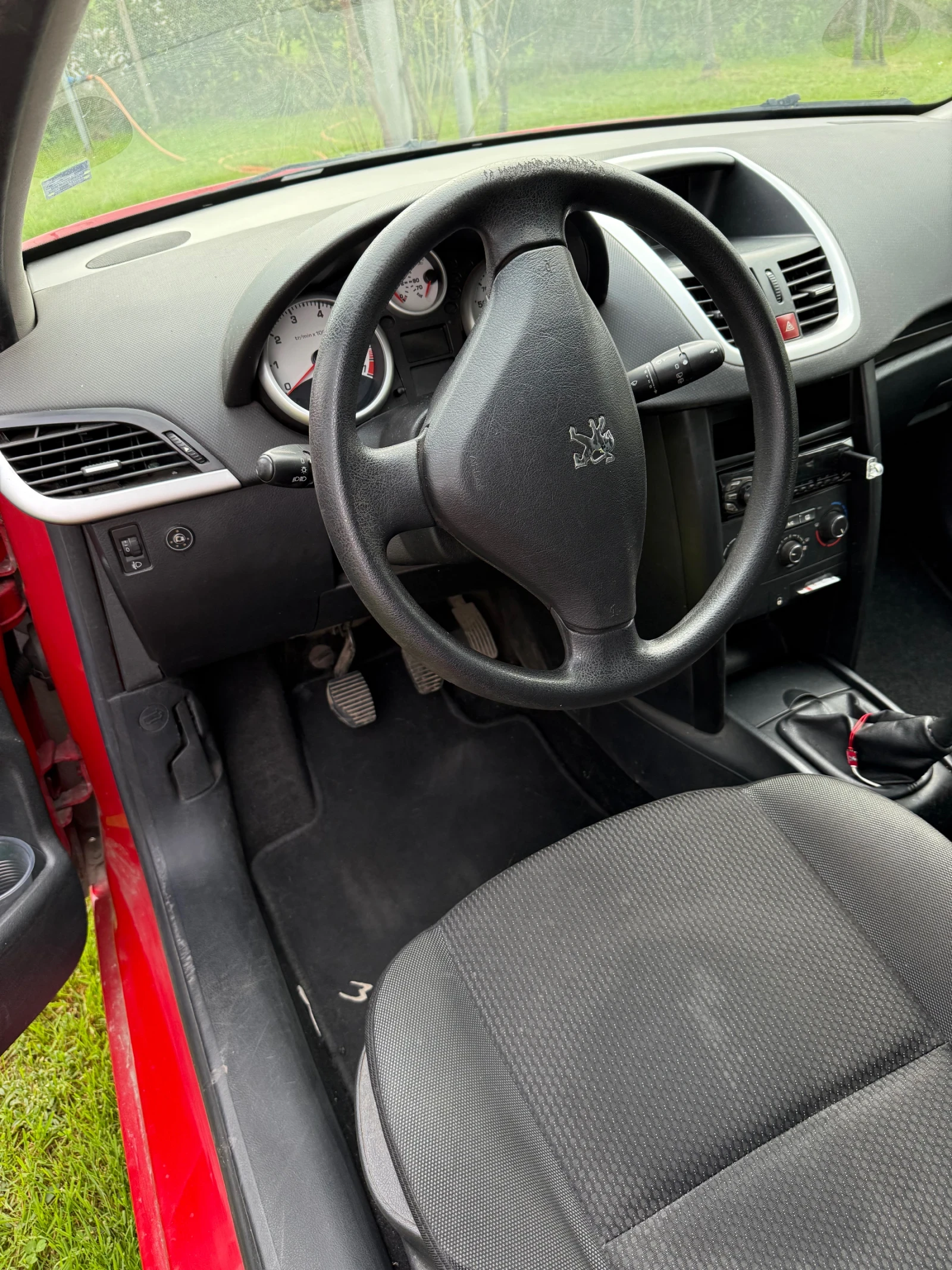 Peugeot 207  - изображение 6