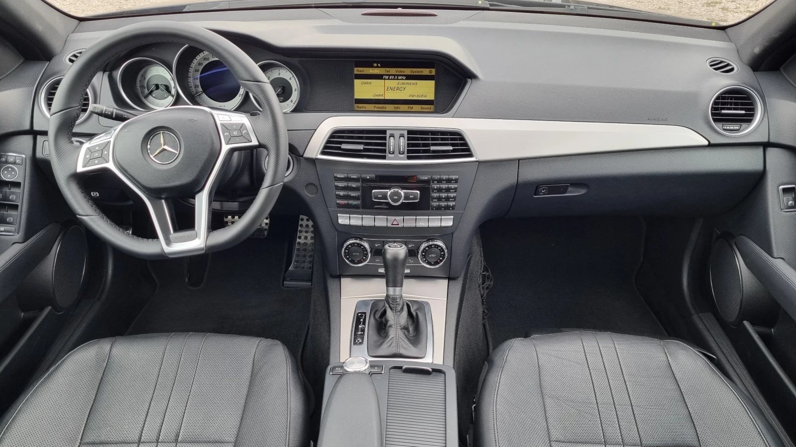 Mercedes-Benz C 300 AMG/PANO/DISTRONIC/4-MATIC/TOP - изображение 8