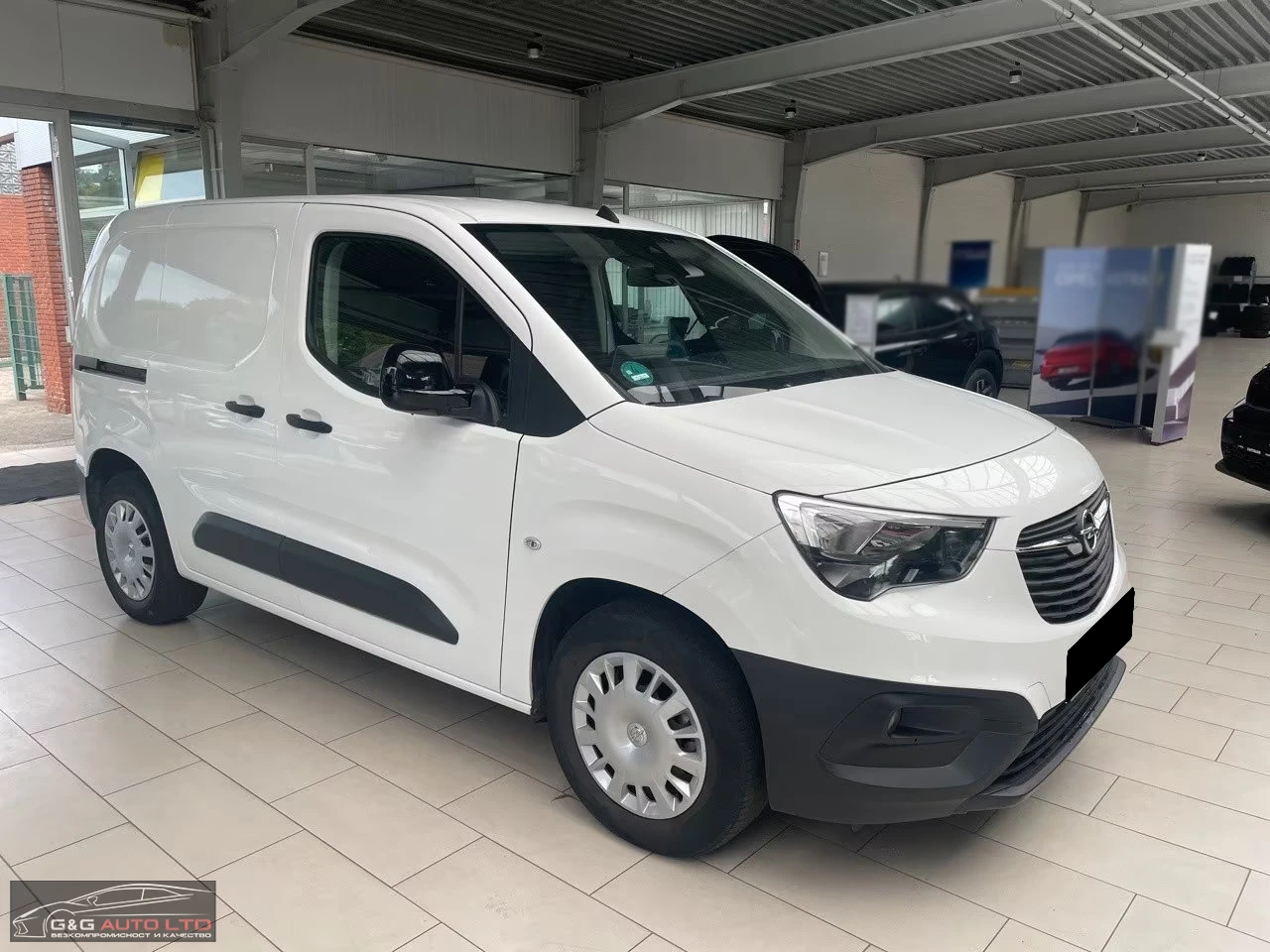 Opel Combo e-CARGO-EDITION/136HP/ACC/AHK/CAM/CARPLY/NAVI/152g - изображение 4