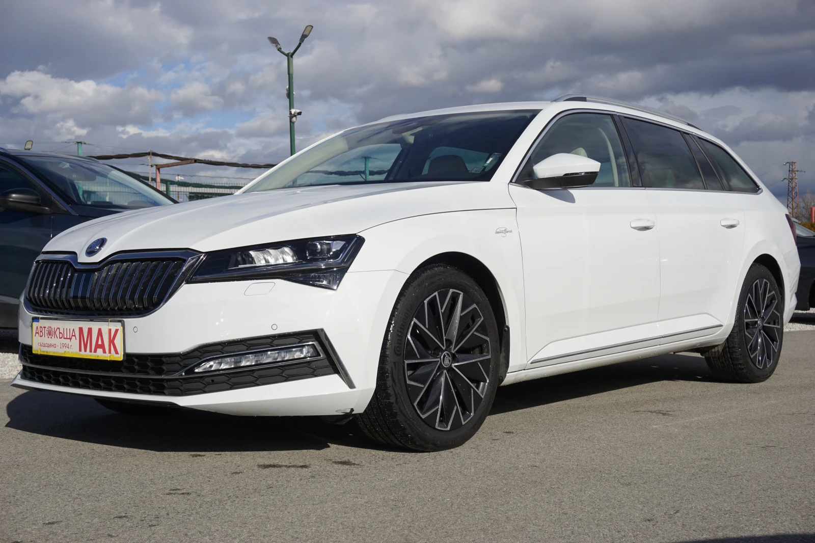 Skoda Superb 25xkm/2.0TDI/4x4/L&K/FULL - изображение 3