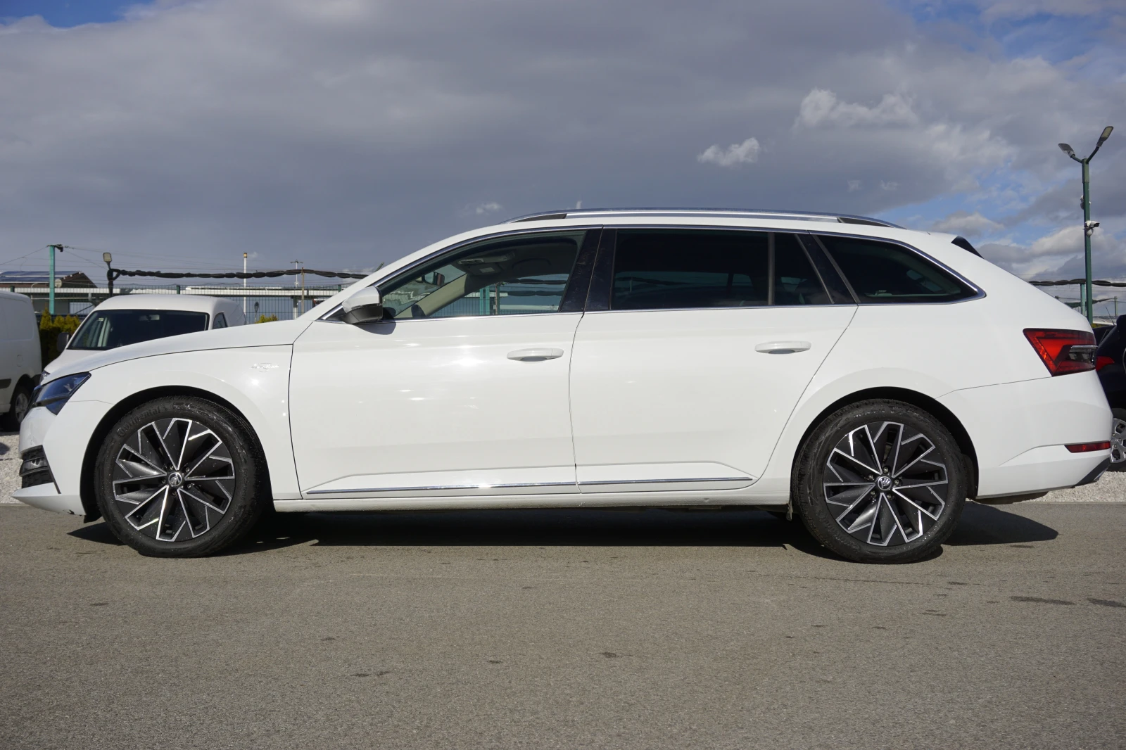 Skoda Superb 25xkm/2.0TDI/4x4/L&K/FULL - изображение 4