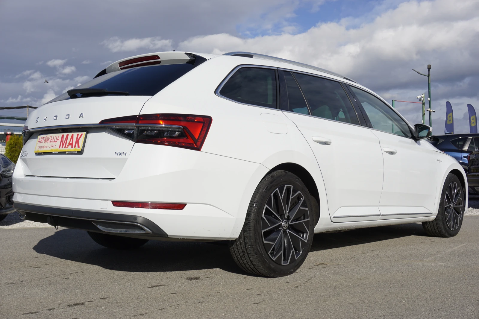 Skoda Superb 25xkm/2.0TDI/4x4/L&K/FULL - изображение 7