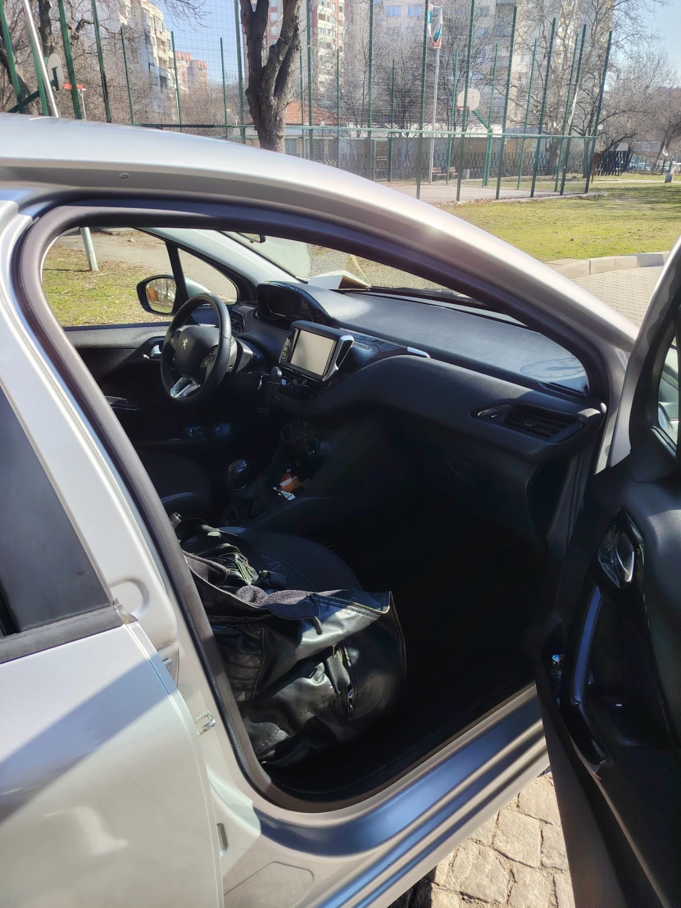 Peugeot 208 1.0 ������ | Mobile.bg � ����������� 3