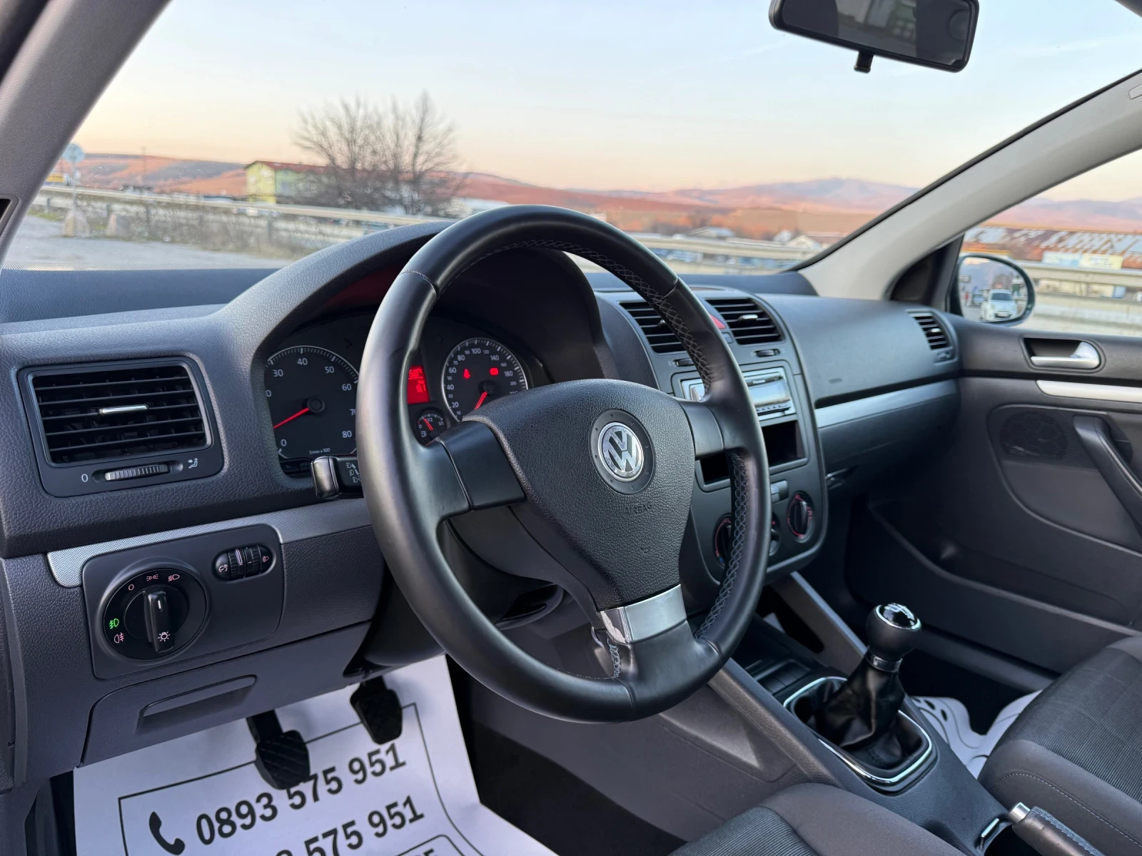 VW Golf 1.6i-102k.s.-TOP-NEW-FACE-163.000km-КАТО ЧИСТО НОВ, снимка 7 - Автомобили и джипове - 53742928