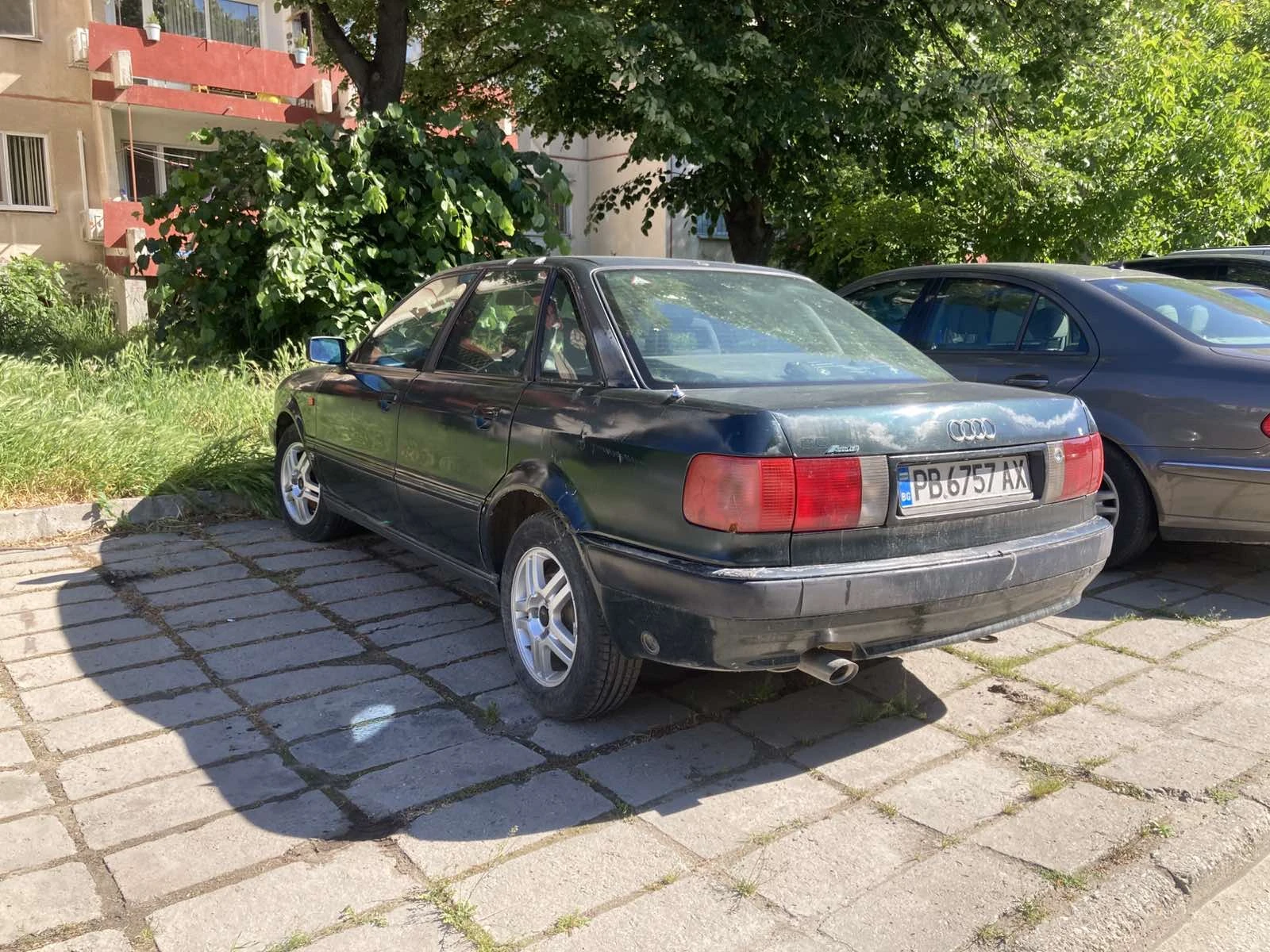 Audi 80 1.6 Газ Бензин, снимка 4 - Автомобили и джипове - 54624572