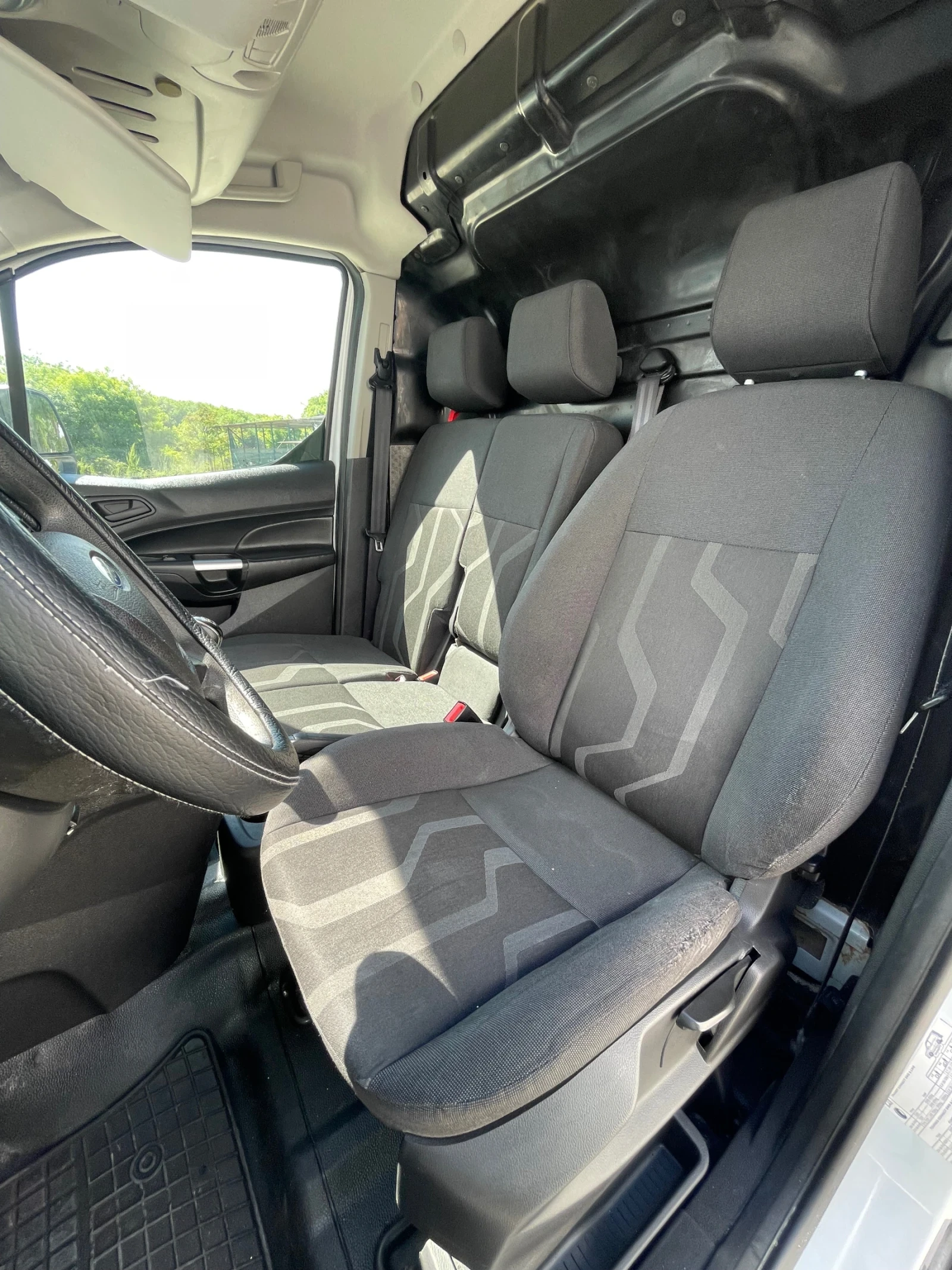 Ford Connect 1.6TDCI-95к.с., снимка 10 - Автомобили и джипове - 54648728
