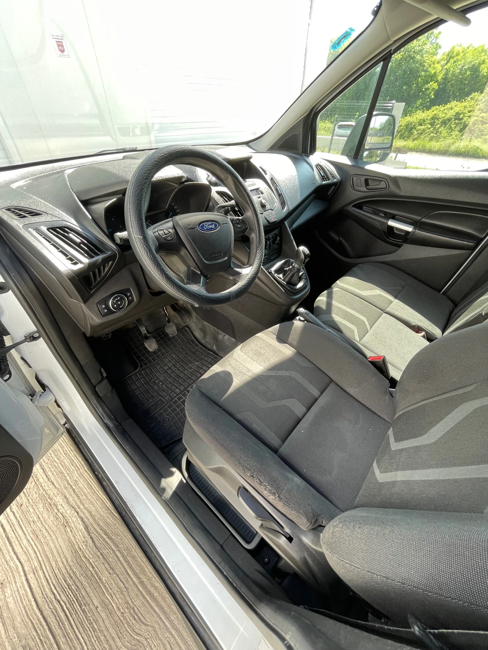 Ford Connect 1.6TDCI-95к.с., снимка 11 - Автомобили и джипове - 54648728