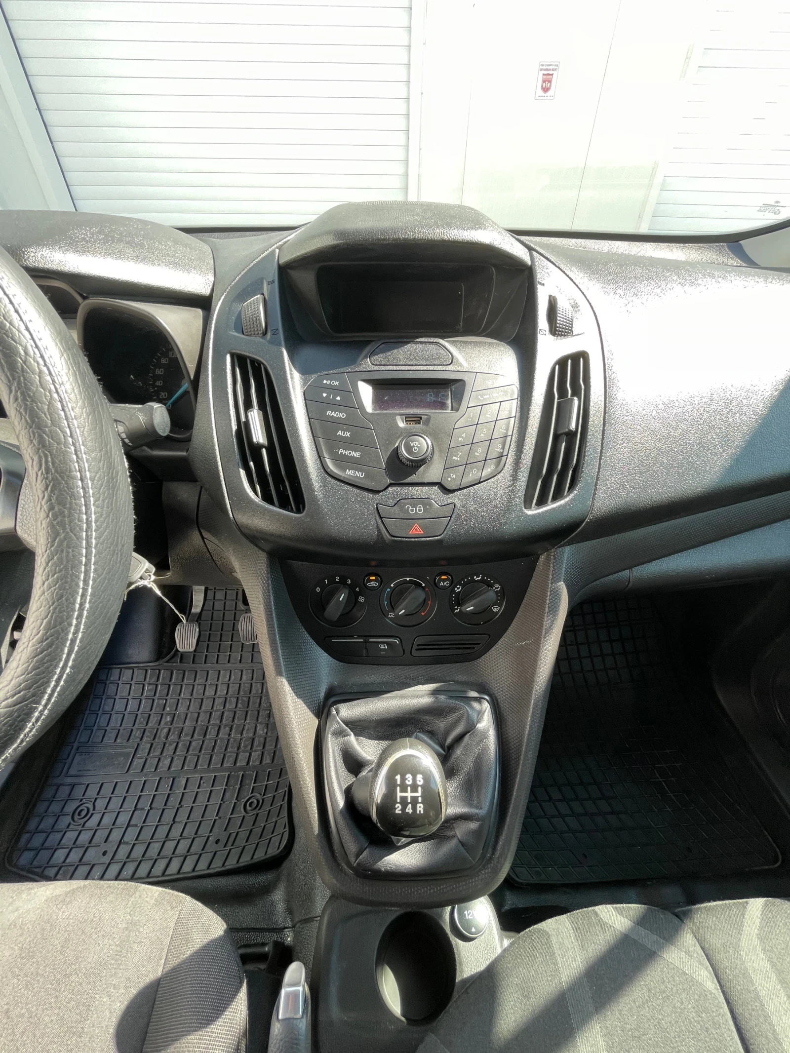 Ford Connect 1.6TDCI-95к.с., снимка 13 - Автомобили и джипове - 54648728
