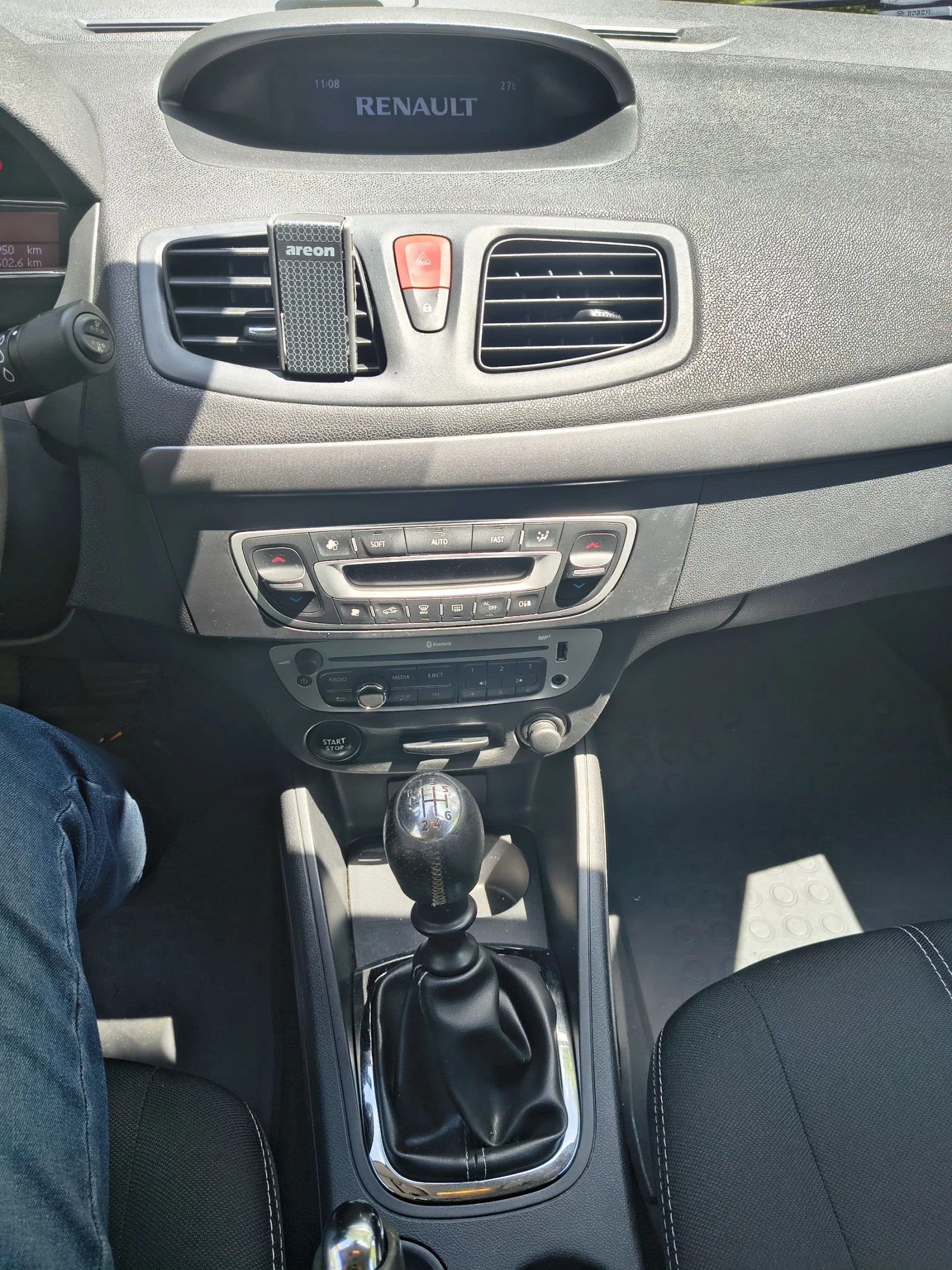 Renault Fluence, снимка 6 - Автомобили и джипове - 54726927