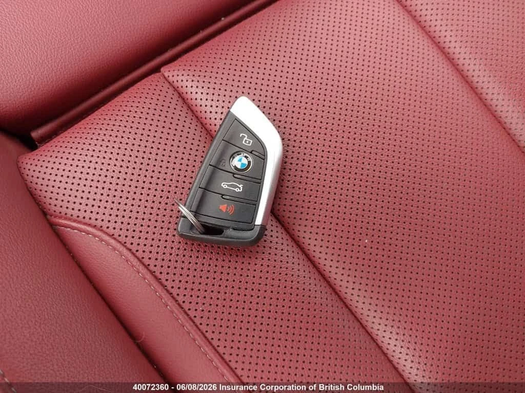 BMW 330 * 330E * CARFAX * ЦЕНА ДО БГ, снимка 11 - Автомобили и джипове - 54886661