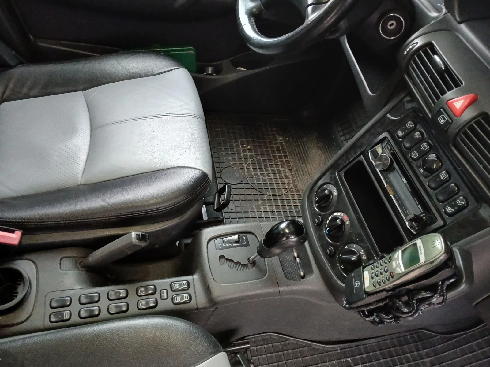 Mercedes-Benz Vaneo, снимка 14 - Автомобили и джипове - 56131165