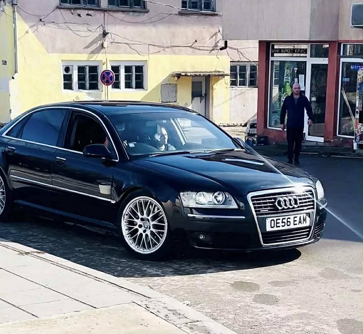 Audi A8 3.0 Tdi 233к.с д .база на части