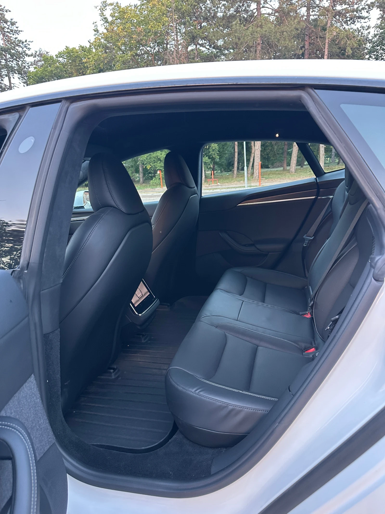 Tesla Model S Plaid, снимка 11 - Автомобили и джипове - 55616940