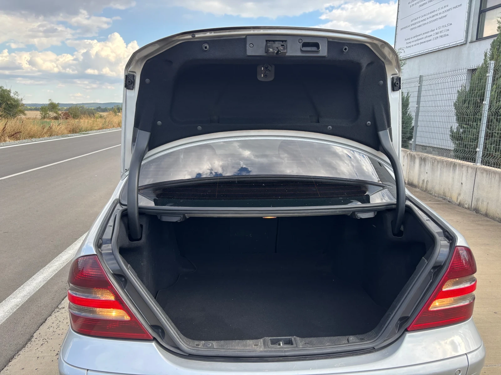 Mercedes-Benz C 220, снимка 7 - Автомобили и джипове - 55953019