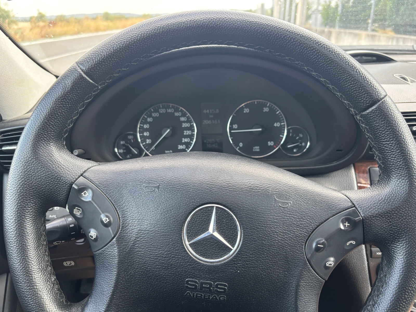 Mercedes-Benz C 220, снимка 8 - Автомобили и джипове - 55953019