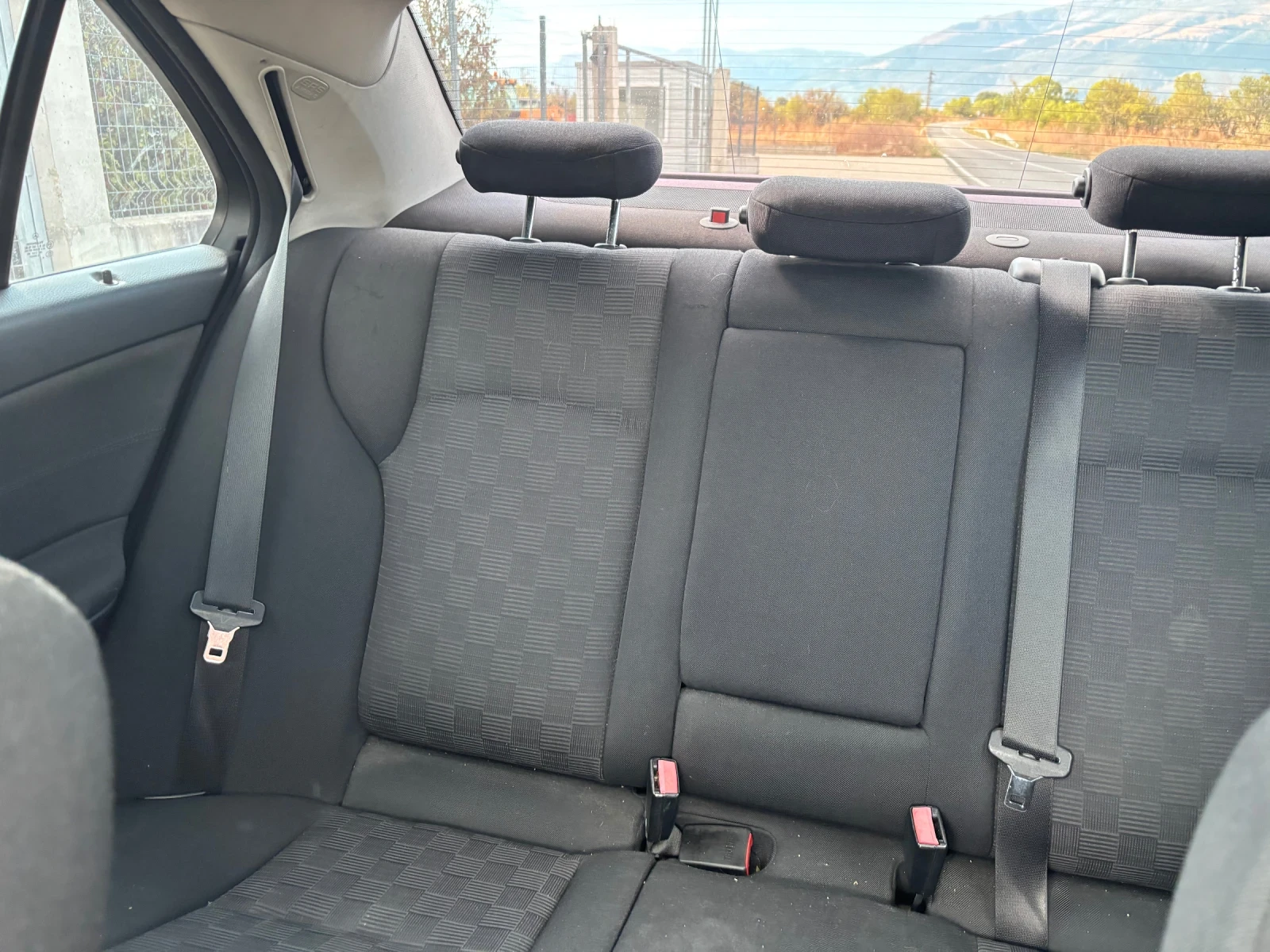 Mercedes-Benz C 220, снимка 10 - Автомобили и джипове - 55953019
