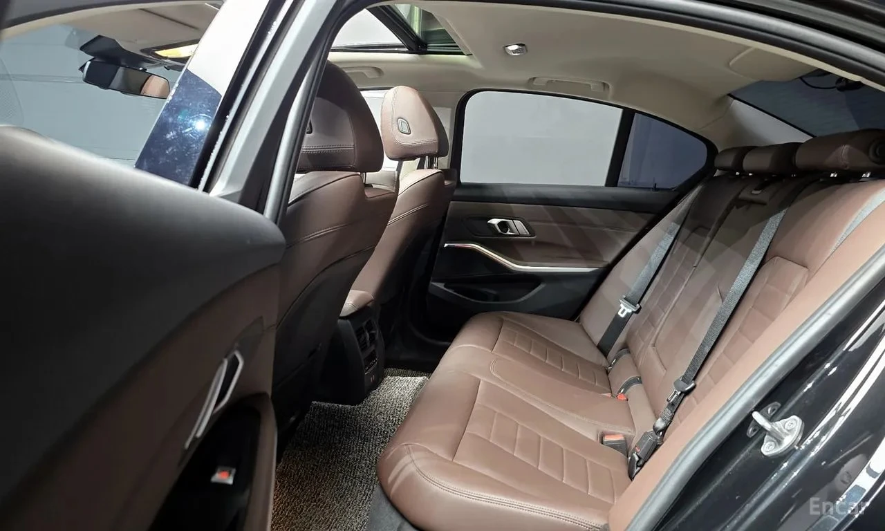 BMW 320 * 320i Luxury * БЕЗ ПЪРВОНАЧАЛНА ВНОСКА, снимка 12 - Автомобили и джипове - 56115188