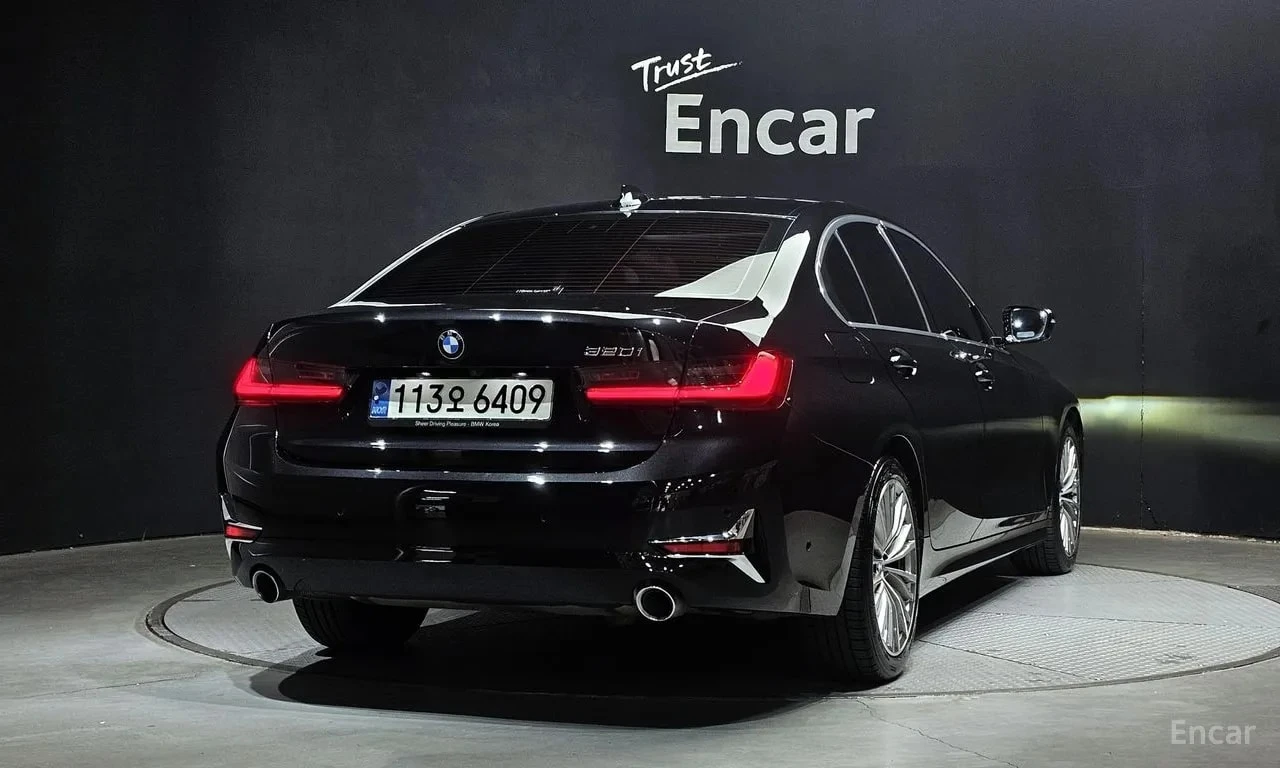 BMW 320 * 320i Luxury * БЕЗ ПЪРВОНАЧАЛНА ВНОСКА, снимка 2 - Автомобили и джипове - 56115188