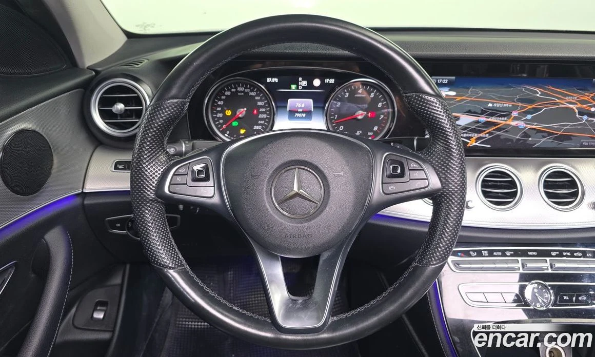 Mercedes-Benz E 200 E200 Avantgarde, снимка 13 - Автомобили и джипове - 56117535