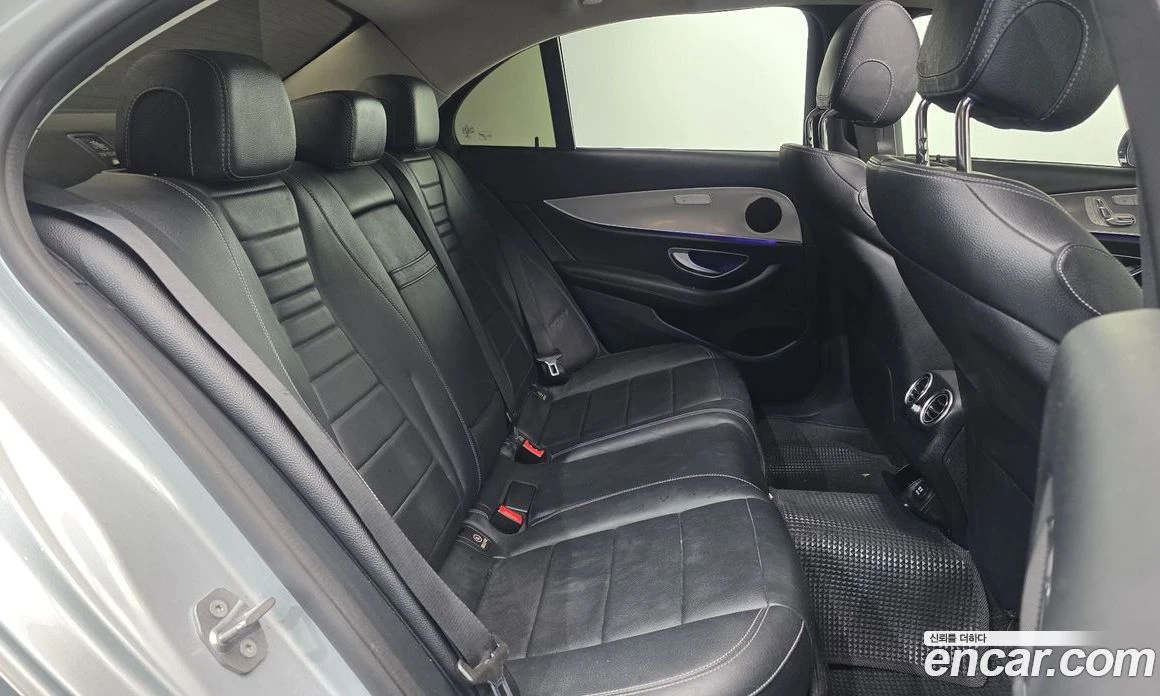 Mercedes-Benz E 200 E200 Avantgarde, снимка 12 - Автомобили и джипове - 56117535
