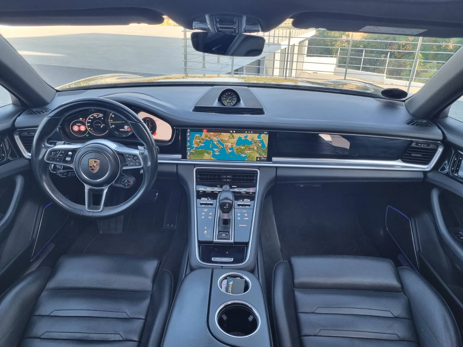 Porsche Panamera Бартер Лизинг, снимка 4 - Автомобили и джипове - 56432412
