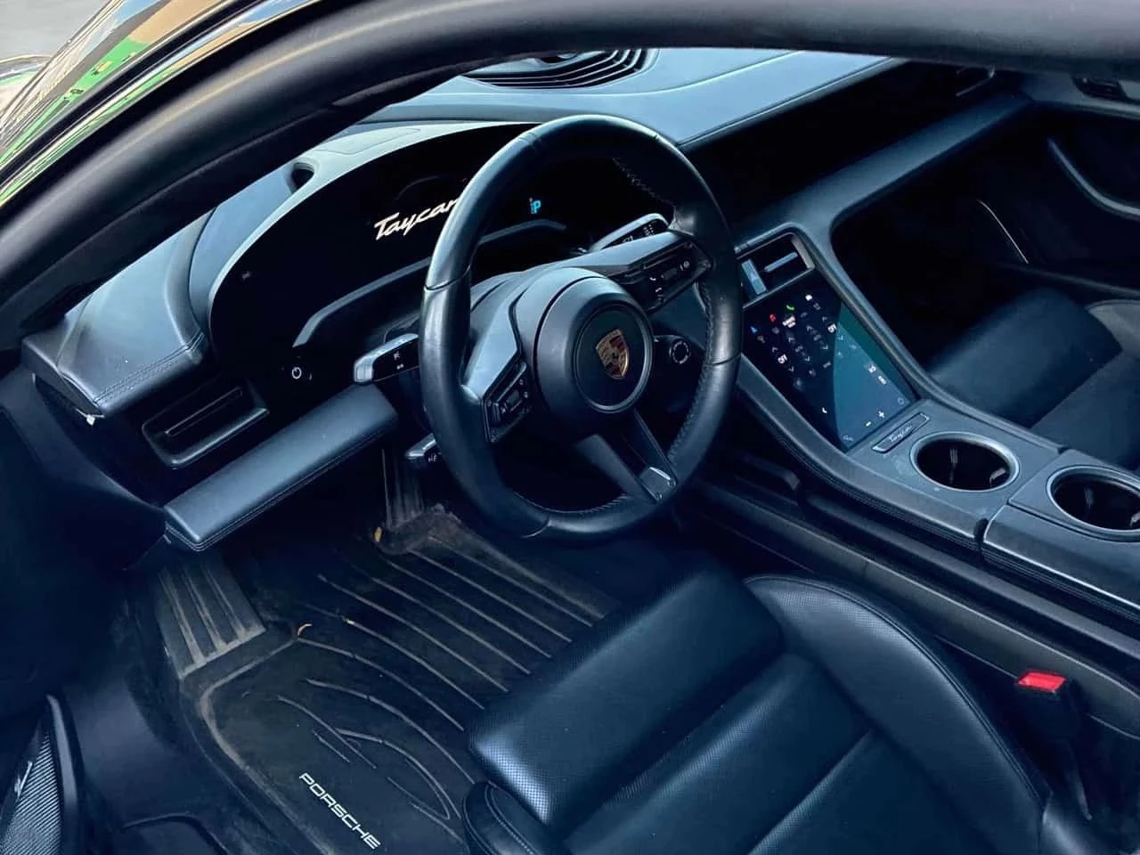 Porsche Taycan, снимка 5 - Автомобили и джипове - 56687366