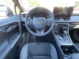 Toyota Rav4 2.5PHEV/306HP/GR-SPORT/4X4/360/CARPLAY/LED/658v - 101999 лв. - 45508915 4