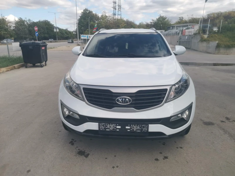 Kia Sportage 1.6, снимка 3 - Автомобили и джипове - 47669907