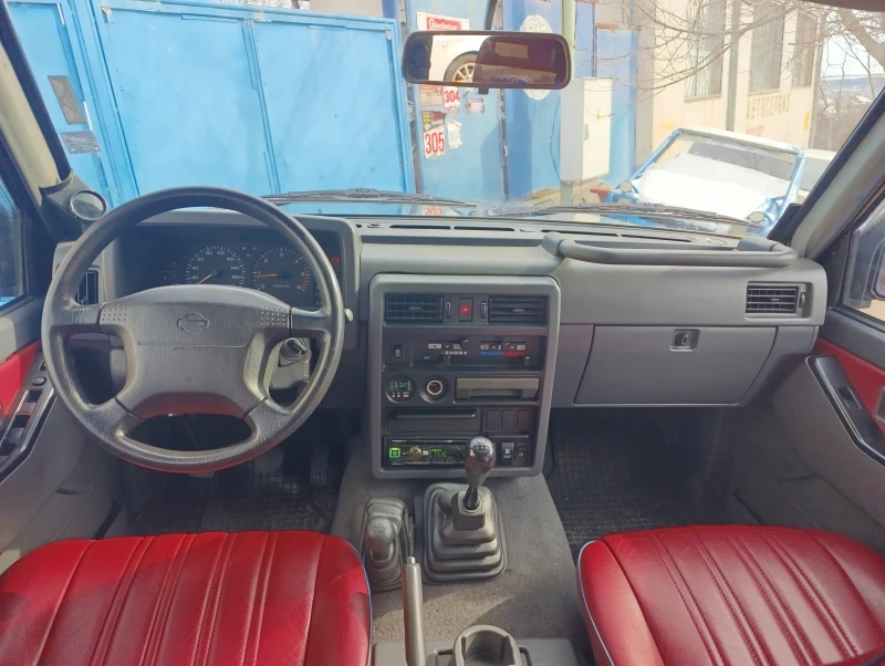 Nissan Patrol 2.8тд Климатик Кожа , снимка 15 - Автомобили и джипове - 48668393