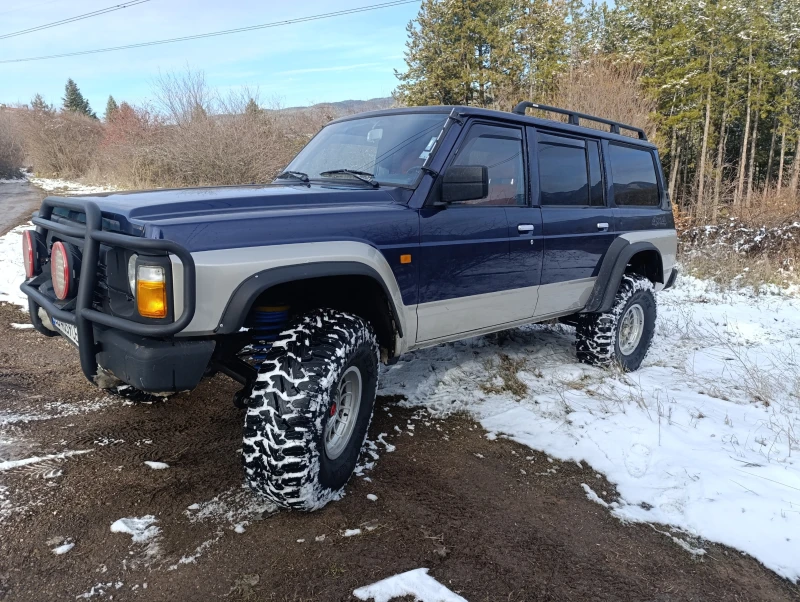 Nissan Patrol 2.8тд Климатик Кожа , снимка 1 - Автомобили и джипове - 48668393