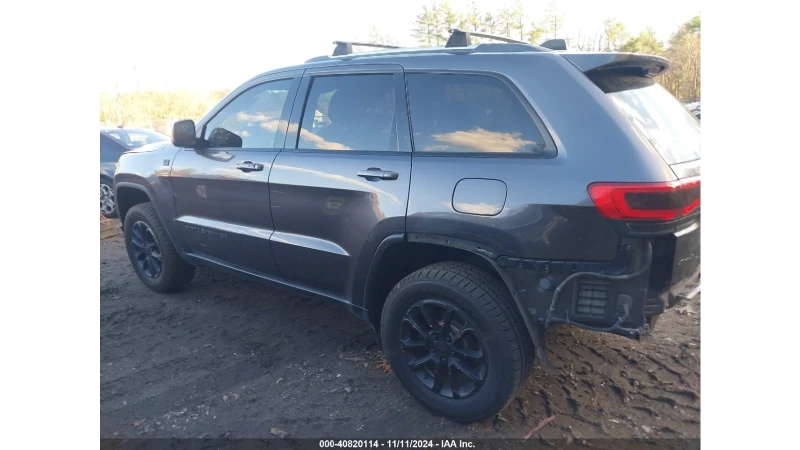 Jeep Grand cherokee 3.6 LAREDO Цена до София!, снимка 9 - Автомобили и джипове - 48787667