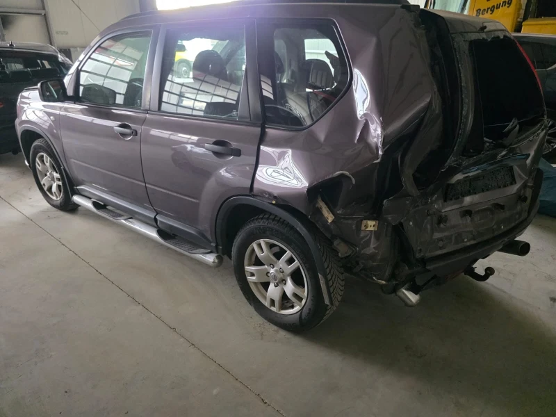 Nissan X-trail 2.0i     Facelift  , снимка 4 - Автомобили и джипове - 50955617