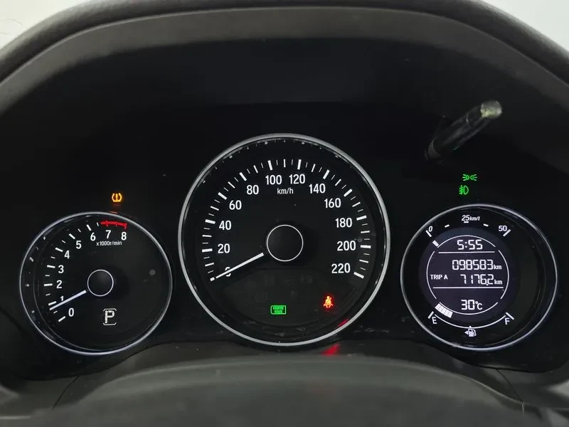 Honda Hr-v 1.8, снимка 8 - Автомобили и джипове - 55740151