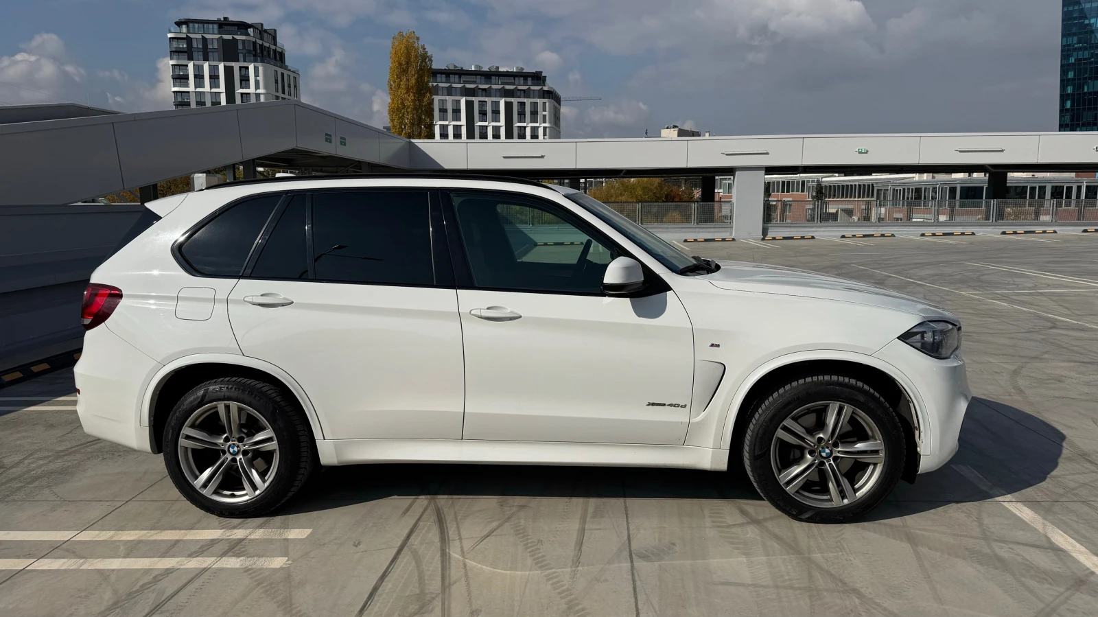 BMW X5 40d - изображение 7