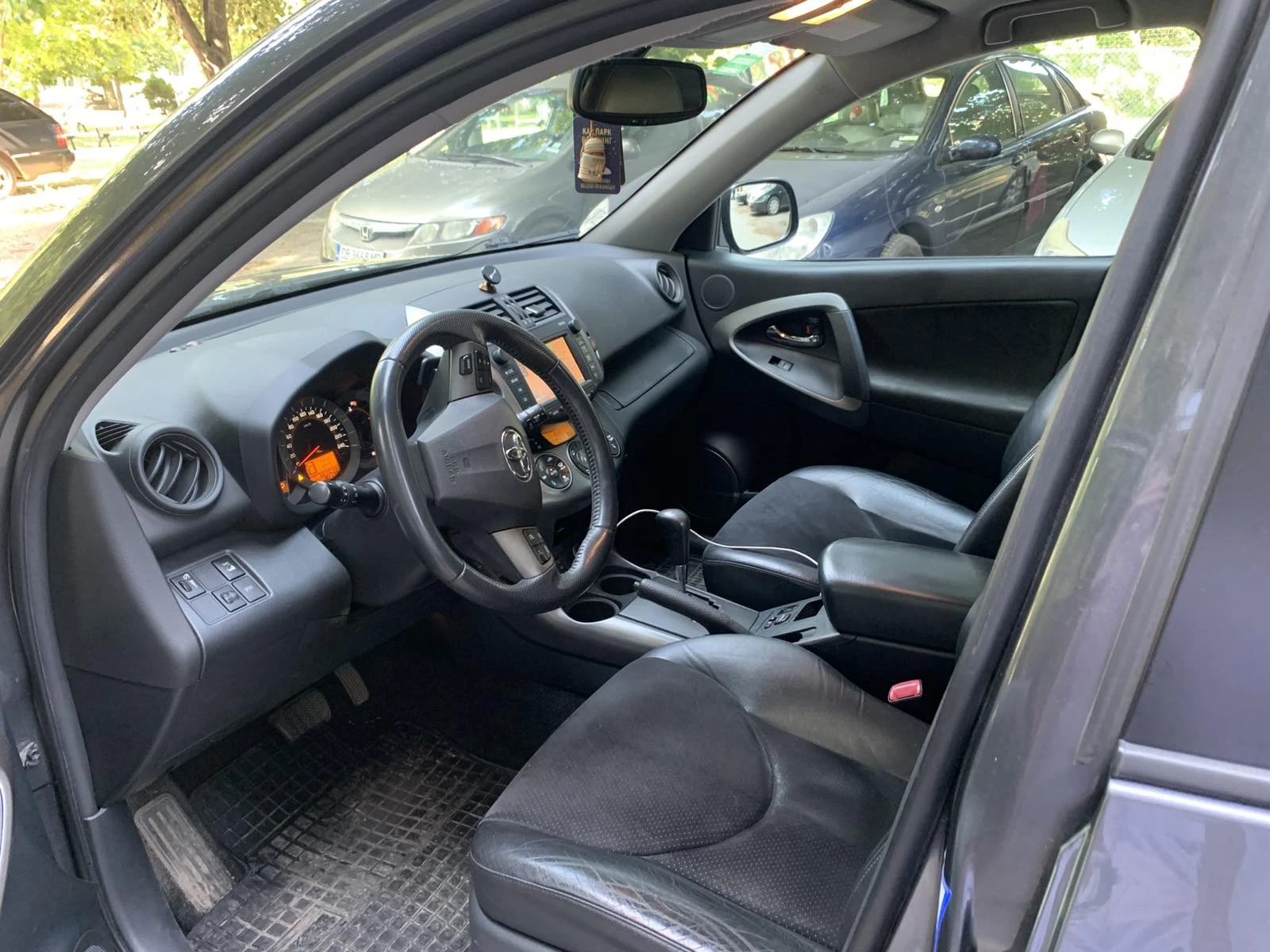 Toyota Rav4  - изображение 8
