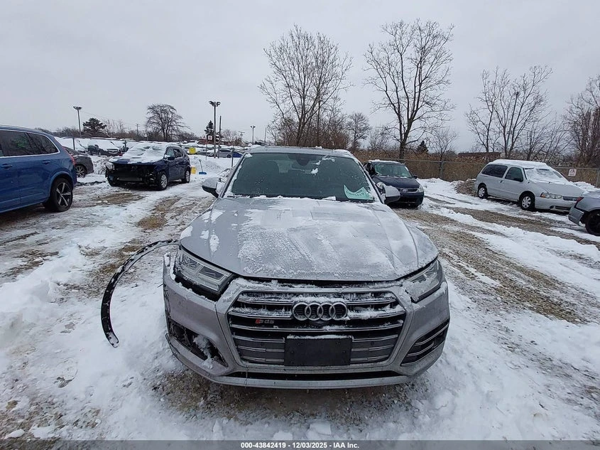 Audi SQ5 Bang&Olufsen* подгрев* панорама* KEYLESS* BLIND SP, снимка 3 - Автомобили и джипове - 53837332