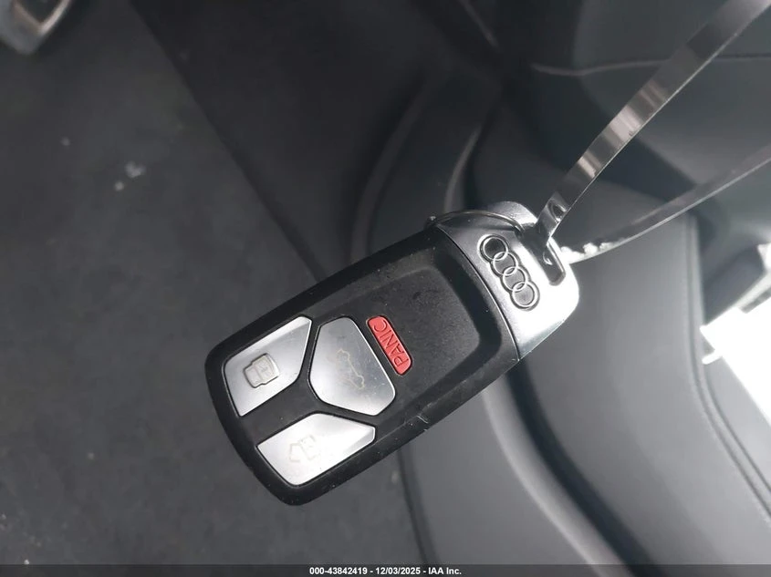 Audi SQ5 Bang&Olufsen* подгрев* панорама* KEYLESS* BLIND SP, снимка 10 - Автомобили и джипове - 53837332