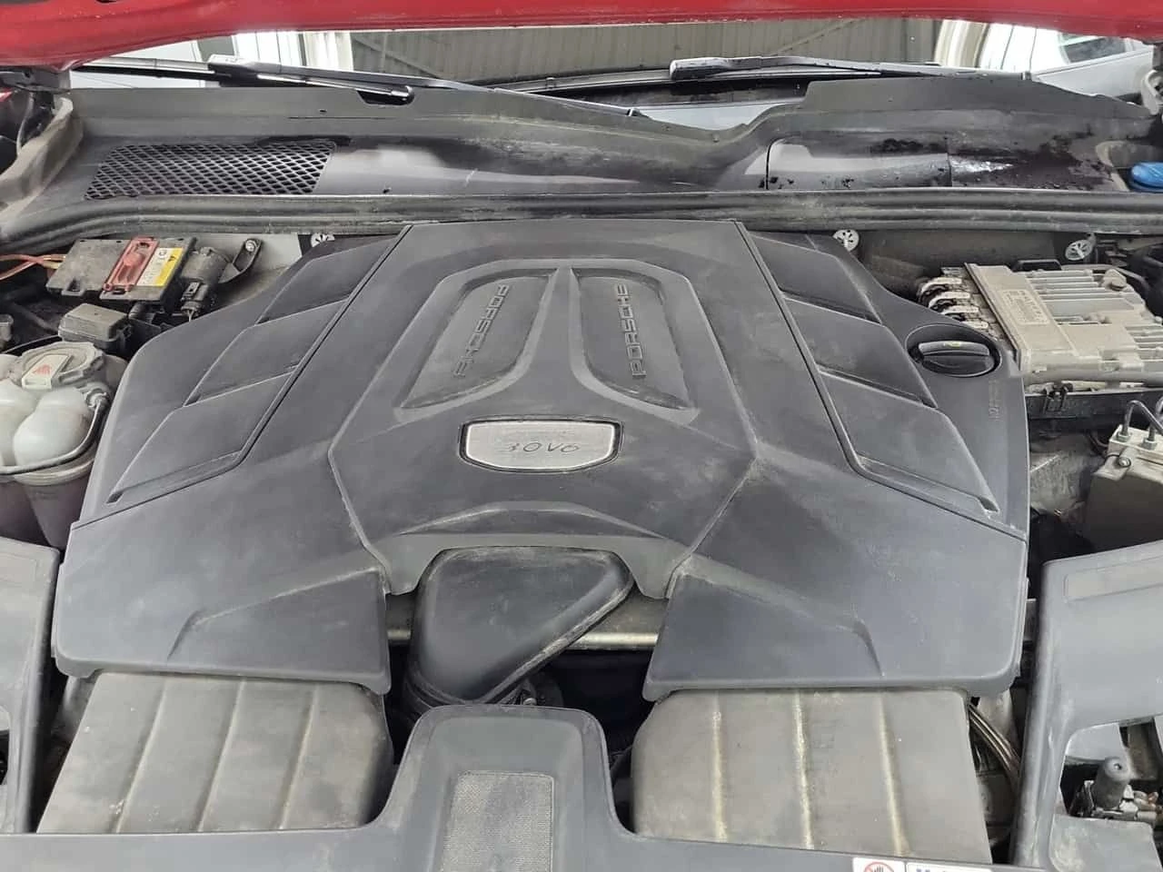 Porsche Cayenne ШИБИДАХ | AWD | KEYLESS | ПОДГРЕВИ | CARFAX, снимка 16 - Автомобили и джипове - 53930934