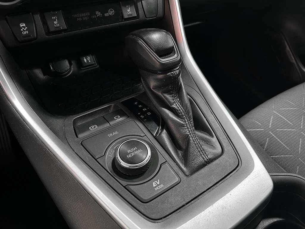 Toyota Rav4 * XLE* AWD* , снимка 11 - Автомобили и джипове - 54020451